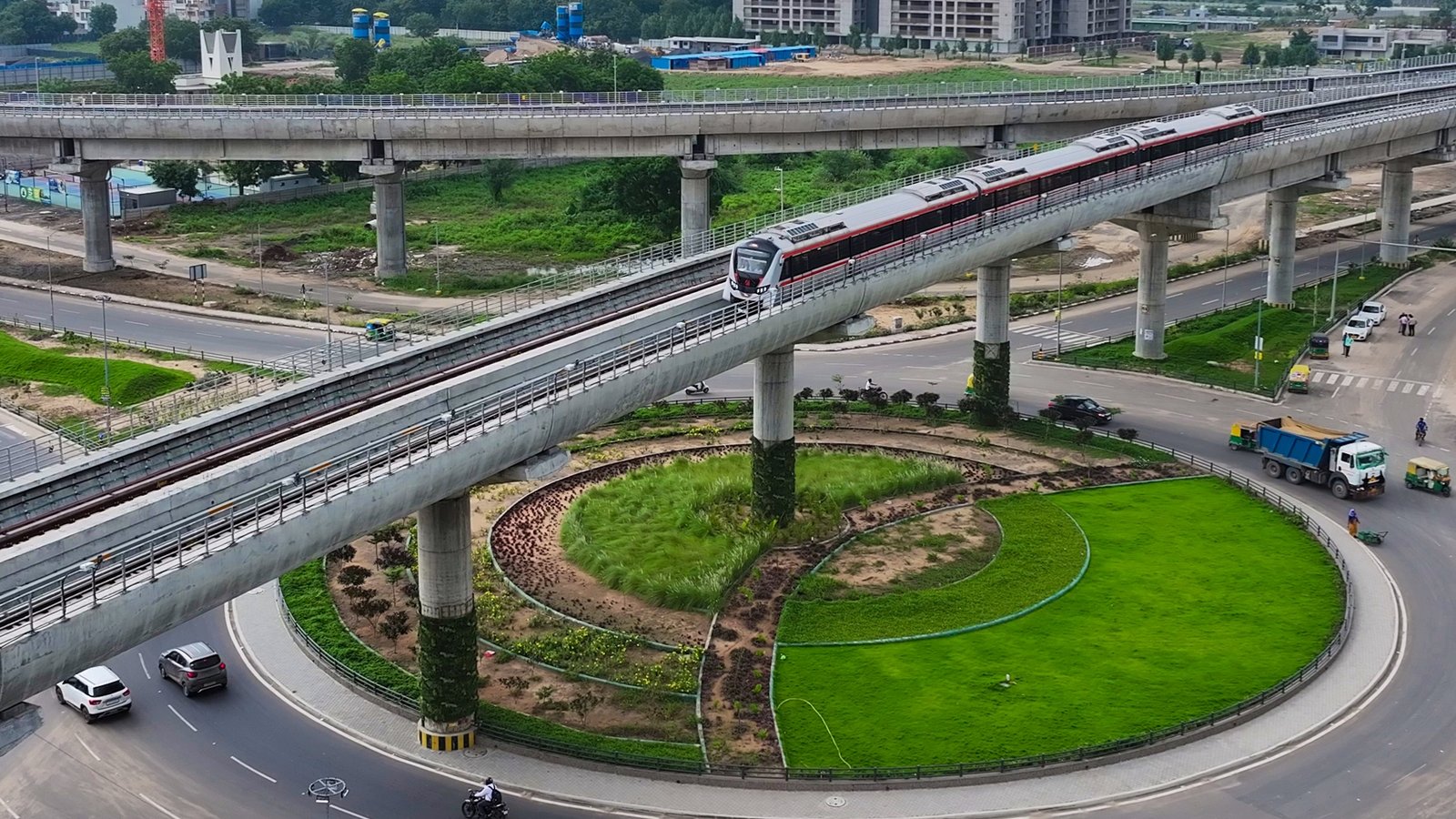 Surat Metro